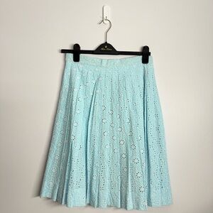 Brooks Brothers Pleated Eyelet Skirt Light Blue & White Size 4